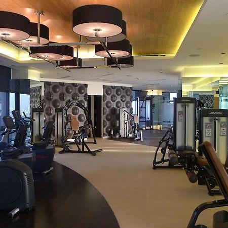 The Gramercy Residences Manila Bagian luar foto