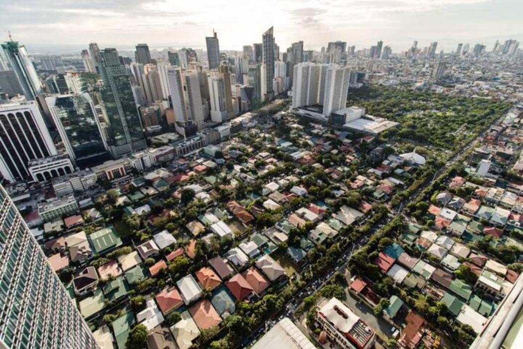 The Gramercy Residences Manila Bagian luar foto